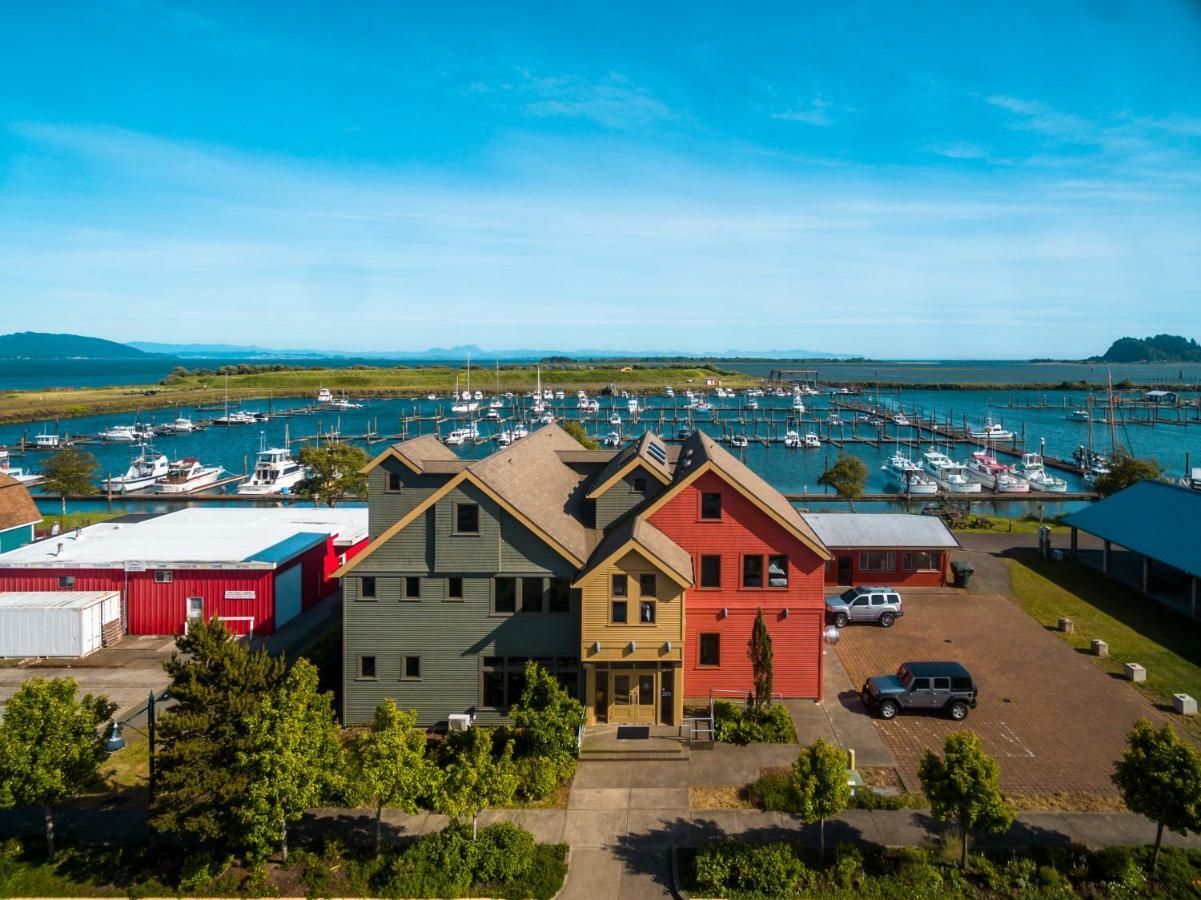 At The Helm Hotel Ilwaco Luaran gambar